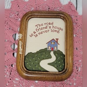 Vintage Russ Traditional Treasure Frame Embroidery Wall Art